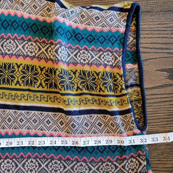 Forever 21 Poncho Cape Colorful Aztec Toggle Front Women Small Oversized - Picture 6 of 11